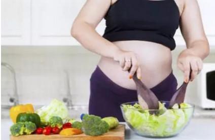 怀孕以后绝对不能吃的12种食物 ，看看您吃了没有！