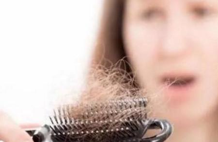 孕期脱发严重是什么原因？