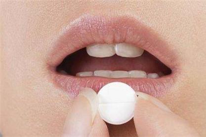 吃避孕药皮肤变好了是怎么回事 避孕药真的这么神奇吗？