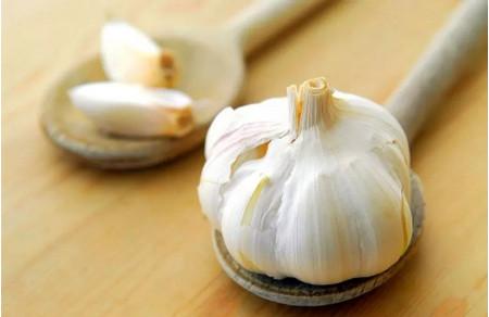 这4种食物换着吃，逐渐把脂肪肝“吃”掉！