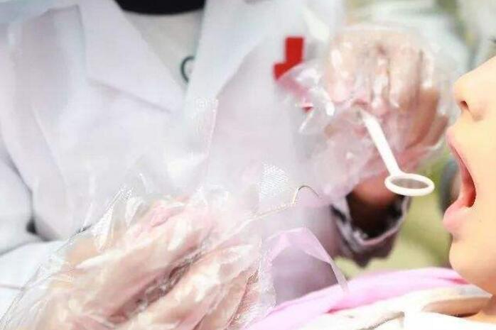 小儿病毒性喉炎是怎么引起的