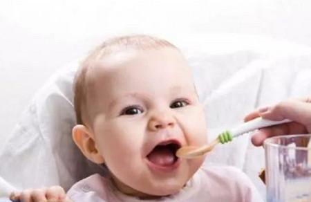 你家孩子断夜奶了吗？做到这2点可以轻松缓解！