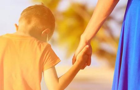 教育孩子要分时机，这种情况再生气也别教训孩子！