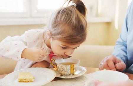 孩子喝茶好处多，但家长不可忽视这几点！