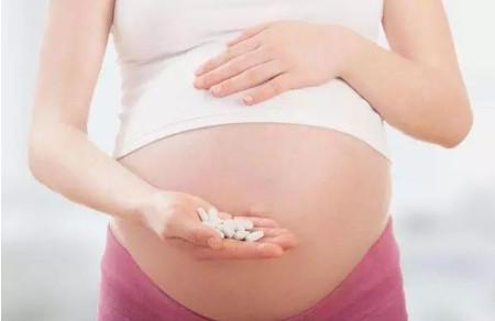 孕妇缺钙的5大明显特征，你知道怎么补钙吗？