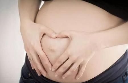 孕妇破水或见红是胎儿发动的信号吗？什么是最早的信号呢？