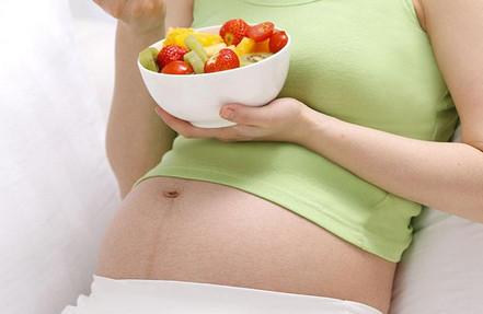 胎儿在肚子里猛长有什么感觉？如何补充营养？
