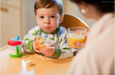宝宝是否需要补充营养素？