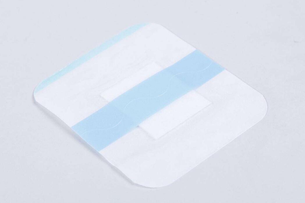 婴儿护脐贴怎么撕下来