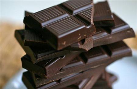 减肥期间可以吃黑巧克力吗 黑巧克力真的能减肥吗？