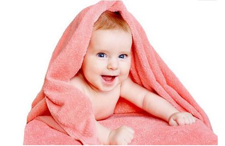 宝宝的肤色由什么决定？孕期吃什么对宝宝皮肤好？
