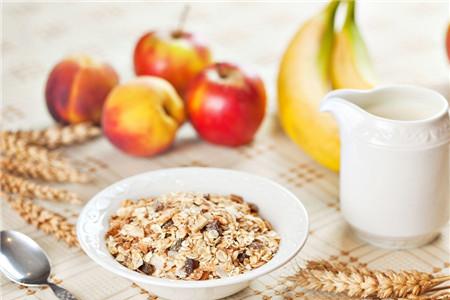 早餐吃麦片可以减肥吗 麦片真的能减肥吗？