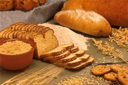 早餐吃全麦面包可以减肥吗 全麦面包真的能减肥吗？