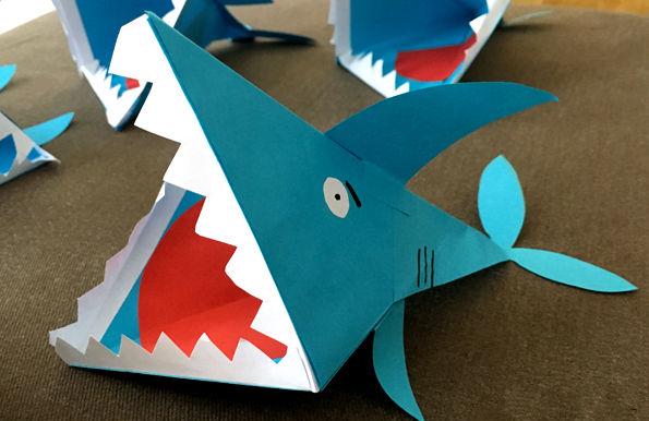 立体彩纸鲨鱼小玩具的做法