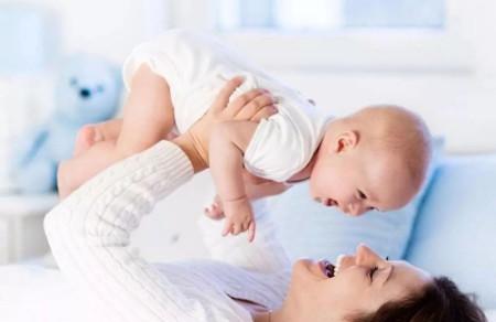 幼儿湿疹和痱子如何区分？