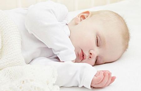 宝宝睡觉打呼噜是怎么回事？