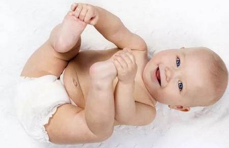 宝宝尿裤子是什么原因