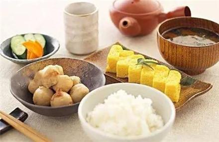 一日三餐简易减肥食谱 一日三餐这样吃一周瘦10斤！