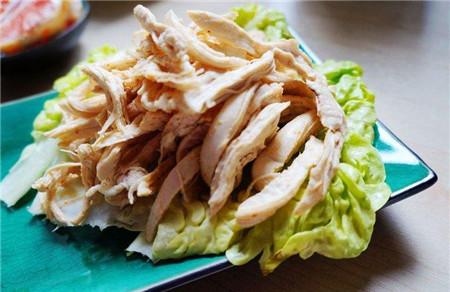 减肥为什么吃鸡胸肉 吃鸡胸肉真的不会胖吗？