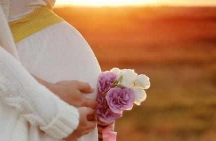孕期哭对宝宝有影响吗