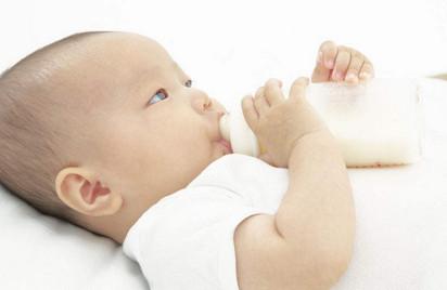 宝宝一岁以后能喝纯牛奶吗