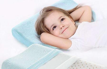 宝宝多大能用枕头