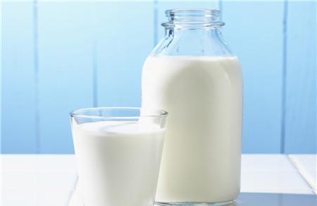 减肥可以喝牛奶吗 牛奶会影响减肥吗？