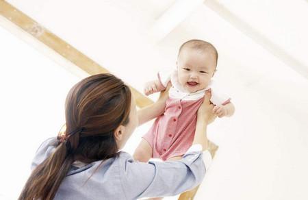 经常抱宝宝对宝宝有什么影响