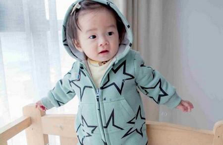 婴幼儿的衣服怎么洗？