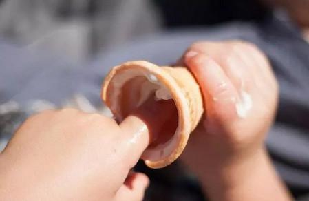 宝宝缺乏安全感的表现有哪些