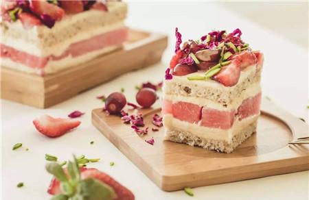 减肥期间可以吃蛋糕吗 蛋糕真的这么容易胖吗？