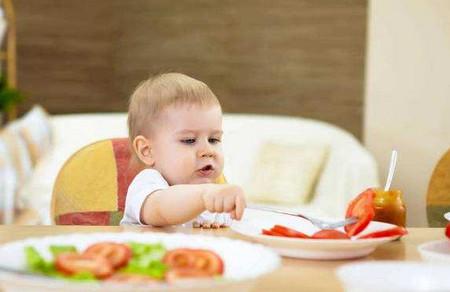 怎么能让宝宝爱上吃饭