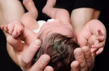新生儿该如何护理
