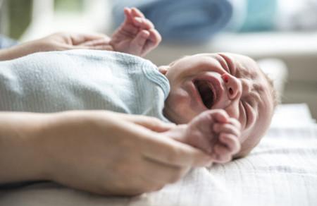 婴幼儿肠绞痛如何护理