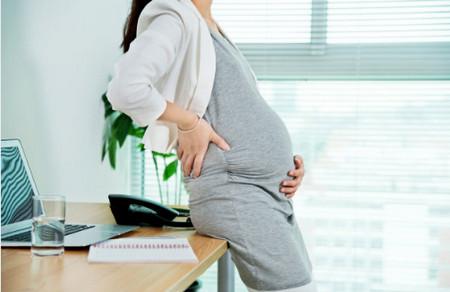 胎儿大小与孕期不符是怎么回事