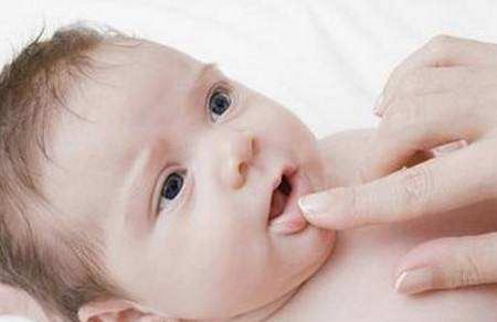 宝宝腹泻应该怎么办