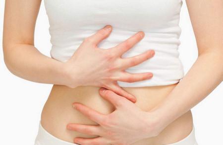 女性宫腔粘连怎么引起的