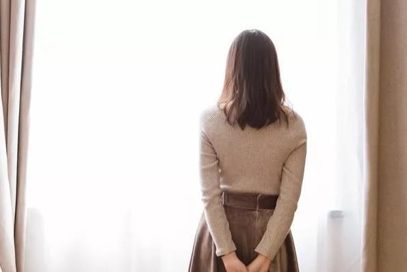 孩子哭闹时很多家长这么做，真的对吗？