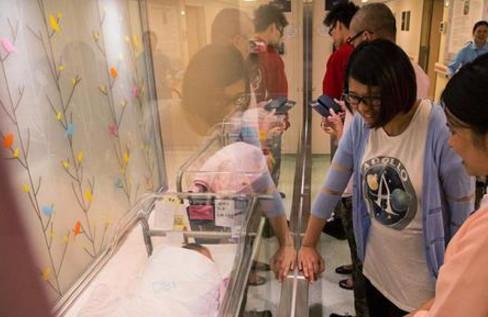 香港孕妇产检可享病假 怀孕24周流产可获产