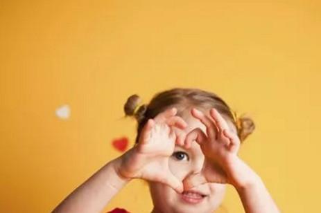 “妈妈，你们结婚证上怎么没我呢？”