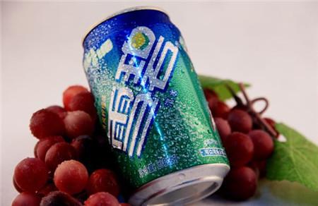 男人喝雪碧会杀精吗 碳酸饮料有哪些危害？