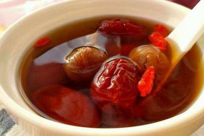 产后容易气血不足怎么调理 气虚血虚食物各不同