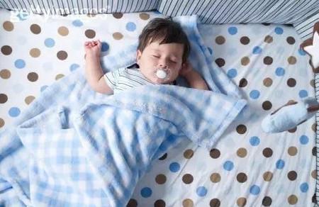 给宝宝盖被子的注意事项