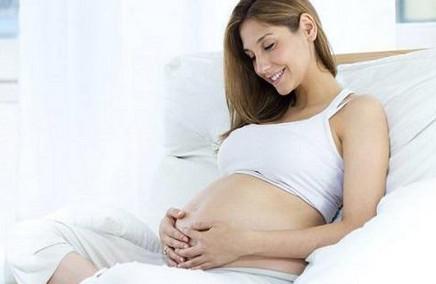 孕期胎儿最害怕妈妈穿这两种鞋