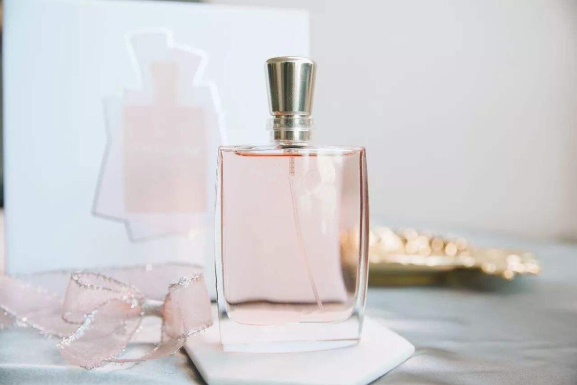 宝宝香水喷到眼睛怎么办