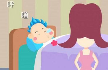孩子睡觉时出汗磨牙是怎么回事
