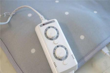 坐月子可以用电热毯吗