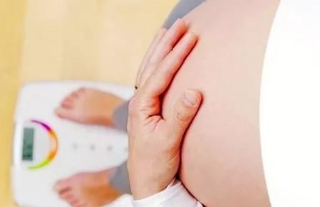 孕妇脚底疼怎么办 做到这3点能避免