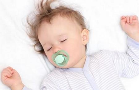 婴儿睡眠的特点和规律