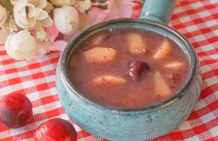 苹果红枣紫米粥的做法 健脾暖胃防治便秘